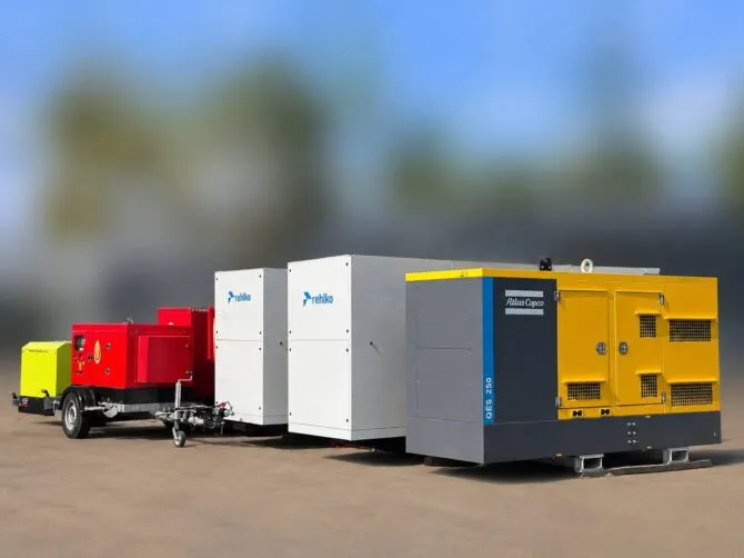 Мобільні генератори Atlas Copco і rehiko на причепах просто неба